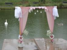 Kdopak se asi oženil? PetrP radši opustil Prahu.