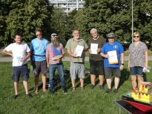 Do konce soutěže plachetnic vydrželo 7 statečných.