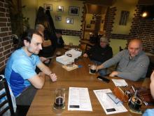 Mezi salonkem a zbytkem restaurace chyběly dveře.