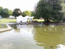 Pohled na naše ležení z druhého břehu