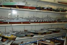 ... rychlé čluny, minonosky, fregaty...