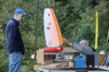 Vlevo vítěz kategorie F4A senioři: S. Hubáček a vpravo celkově třetí ve Footy Z. Hanzal