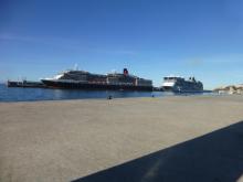 Norwegian Epic a Queen Victoria