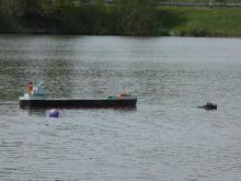 Dejv tahá Velkého Kačera.