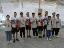 Společné foto českých a čínských juniorů