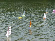 Vítr byl proměnlivý.