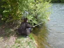 Přehrada byla plná vody, po břehu se moc chodit nedalo.