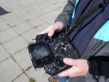 Aby si lodní modelář pořídil RC soupravu JETI, nebývá v našich krajích zvykem. Milan Dvořák ji navíc používá jen pro plachetnice.